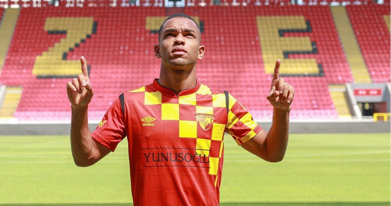 Göztepe’de Juan yolcu!