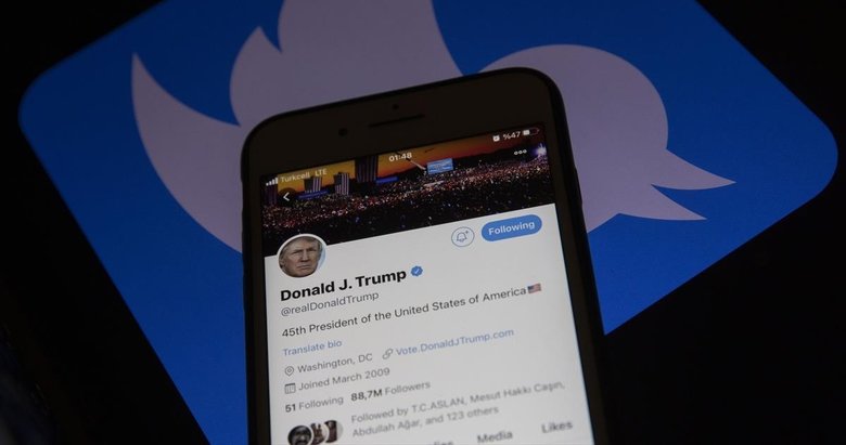Trump’a Twitter ve Facebook darbesi
