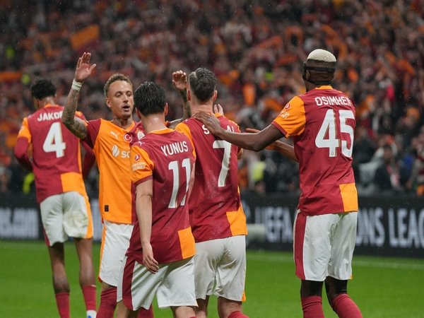 galatasaray-juventus-karsisinda-tarih-yazdi-5-2-1771357591901.jpg