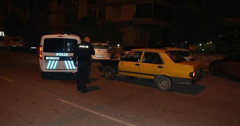 İzmir’de sokağa çıkma yasağını ihlal eden ve ters yönde araç kullanan sürücü, kovalamacayla yakalandı