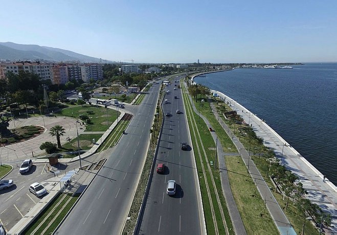 Izmirliler Dikkat Uckuyular Tek Seride Iniyor Surmanset Haberleri