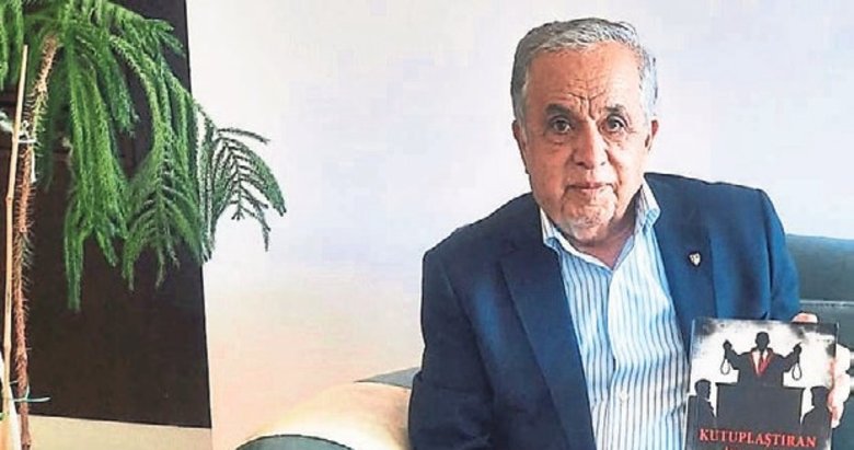 Kitap tanıtımını darağacında yapacak