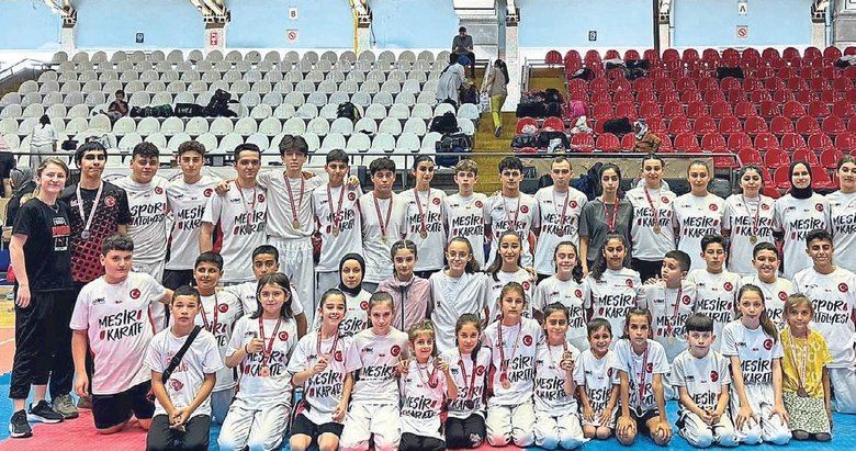 Manisa BBSK karatede şampiyon