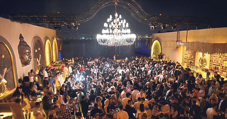 Tac Mahal kapılarını 14. sezona açtı