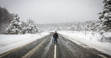 Kar yağışı Domaniç Dağlarını beyaza bürüdü! İşte kartpostallık görüntüler...