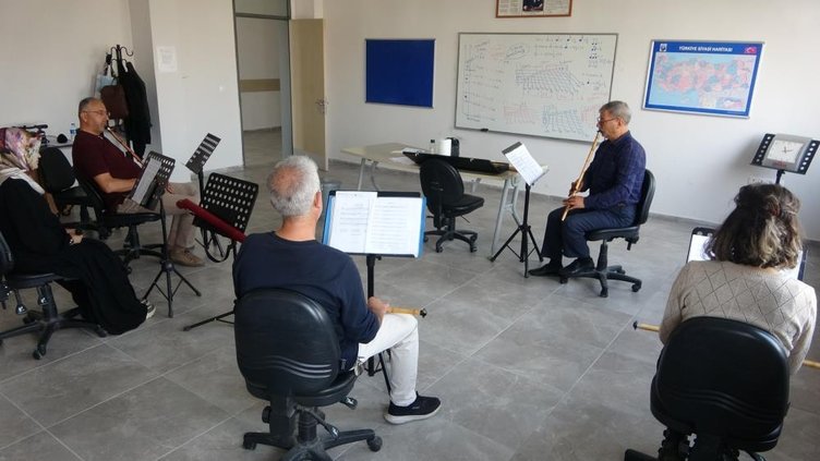 Her geçen gün ilgi artıyor! Denizli’de ney ile stres atıyorlar