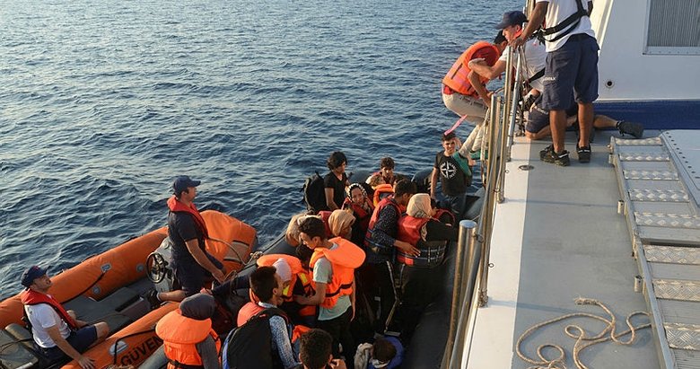 İzmir’de 186 düzensiz göçmen yakalandı