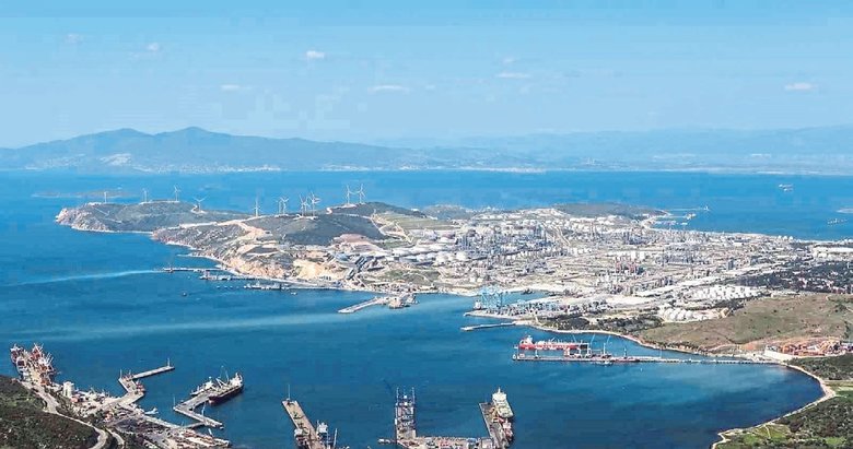 Aliağa limanları zirveyi bırakmıyor