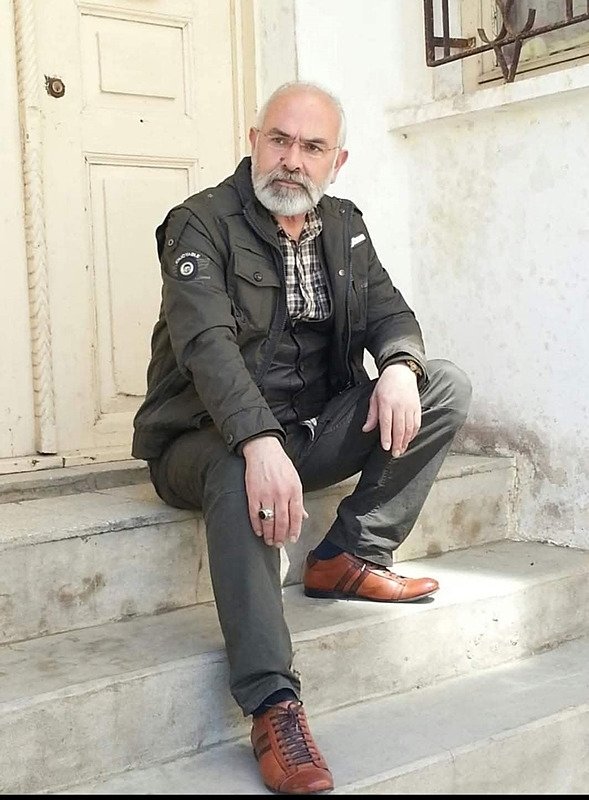 Oyuncu Yavuz Çetin kansere yenik düştü