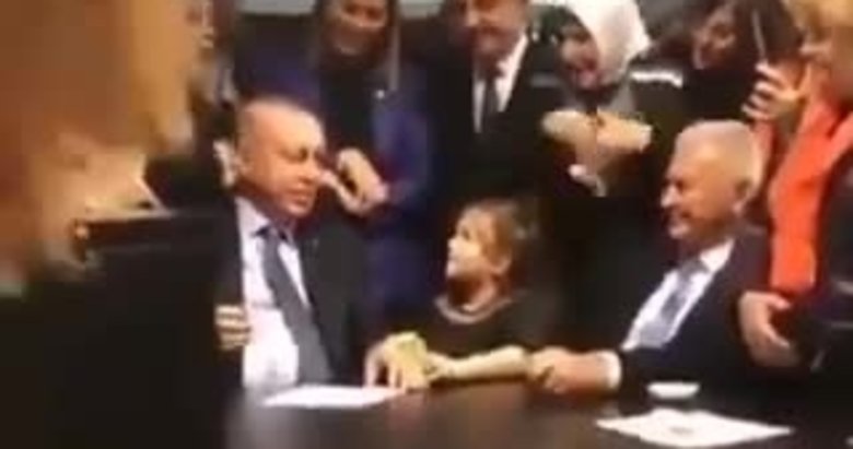 Erdoğan’ın İzmir ziyaretinden renkli anlar! Küçük kızın söylediği kahkahaya boğdu