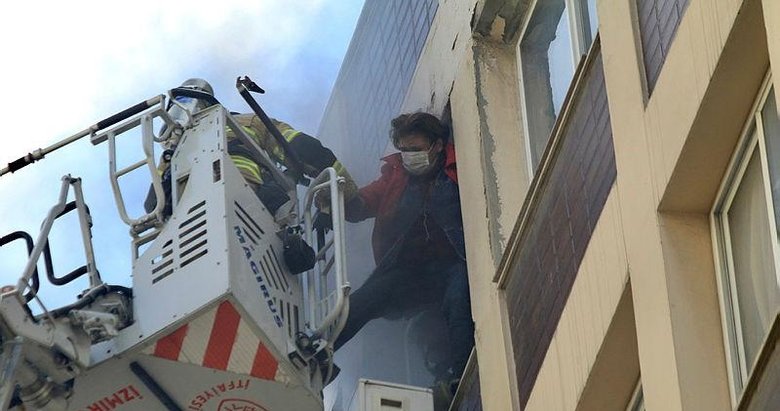 İzmir’de hareketli anlar! İş merkezinde yangın paniği