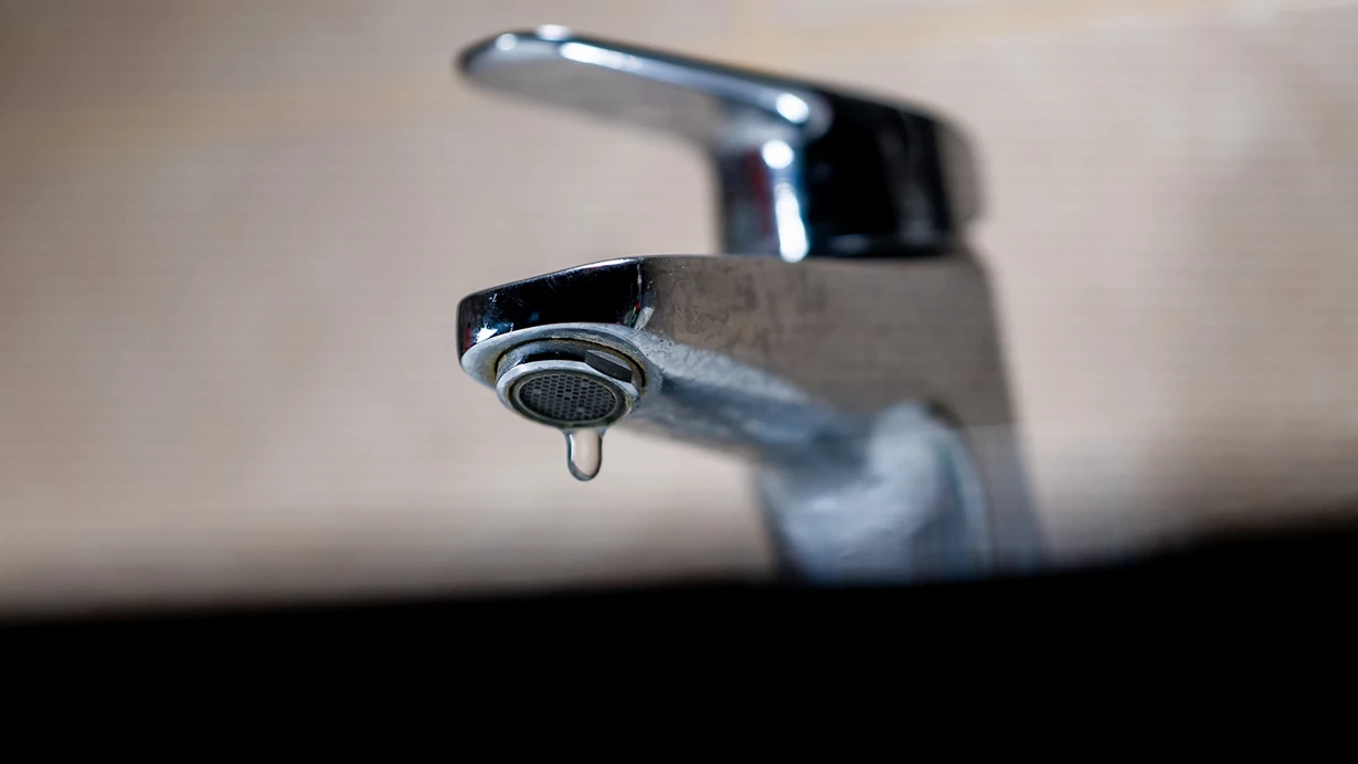 Kovaları hazırlayın! İzmir'de saatlerce sular akmayacak | İZMİR SU KESİNTİSİ 11 ŞUBAT