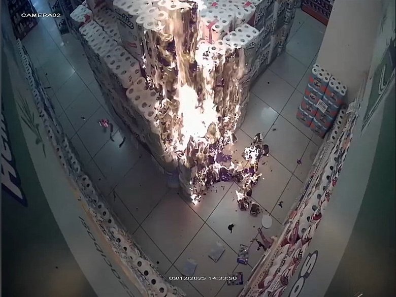 Marketteki kağıt havluları tutuşturmuştu! 10 yaşındaki çocuk devlet korumasına alındı