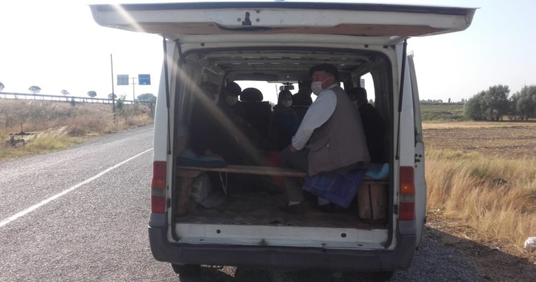 Afyonkarahisar’da korsan taşımacılık yapan iki sürücüye 5 bin 120 lira ceza kesildi