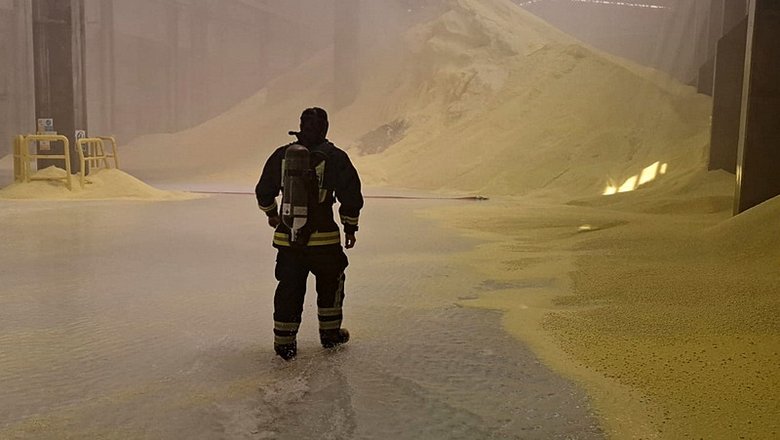 Kütahya’daki yangında dumandan etkilenen 2 işçi hastanelik oldu
