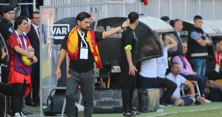 Göztepe’de teknik direktör İlhan Palut’tan istifa kararı!