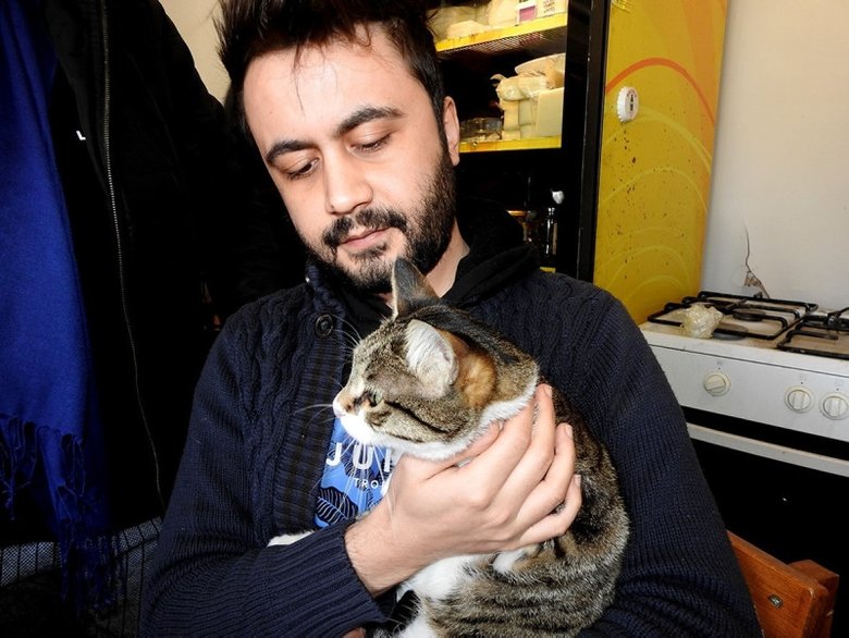 Çeşme’ye gelen depremzedeler korku dolu anları anlattı: 90 saniye bize bir ömür gibi geldi