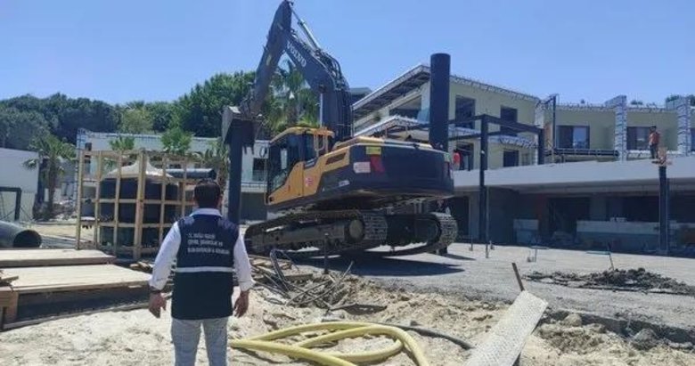 Bodrum sahillerindeki kaçak yapılar tek tek yıkılıyor! Bakanlık harekete geçti