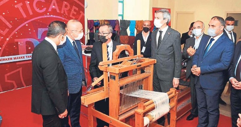 Tekstil Makineleri Fuarı yerli üretimlerle açıldı