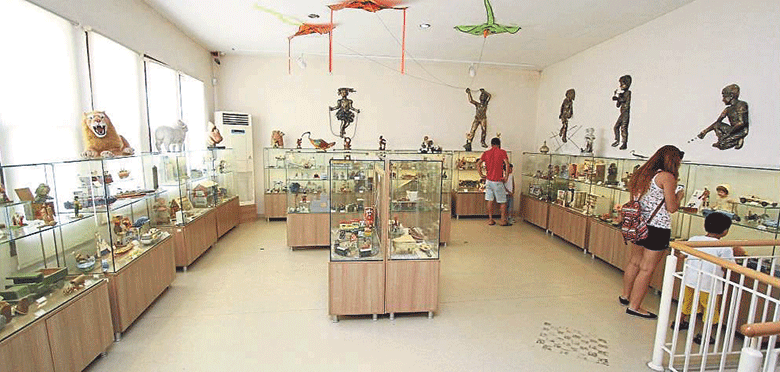 Oyuncak tutkunlarına