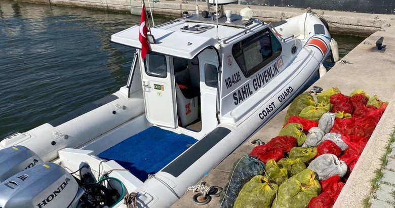 İzmir’de kaçak avlananlar Sahil Güvenlik’e yakalandı