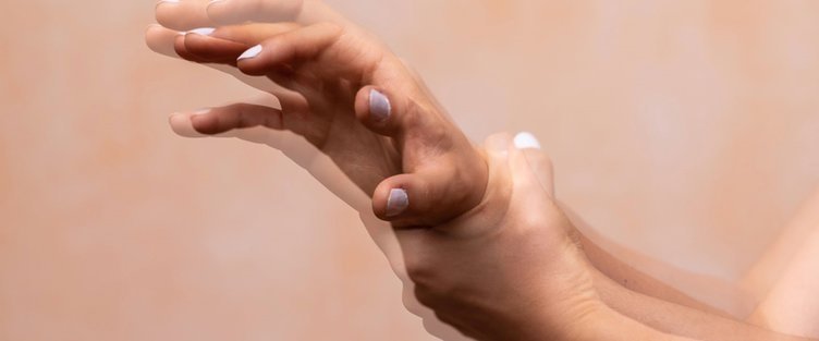 Uzmanlar uyardı: Çocuklukta tüm vücutta, erişkinlikte belirli kaslarda görülüyor