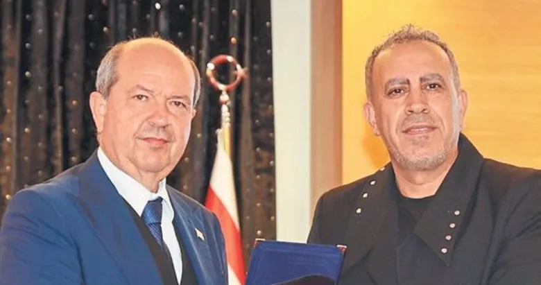 Sanatçı Haluk Levent'e Vatanseverlik Ödülü - Sarmaşık Haberleri