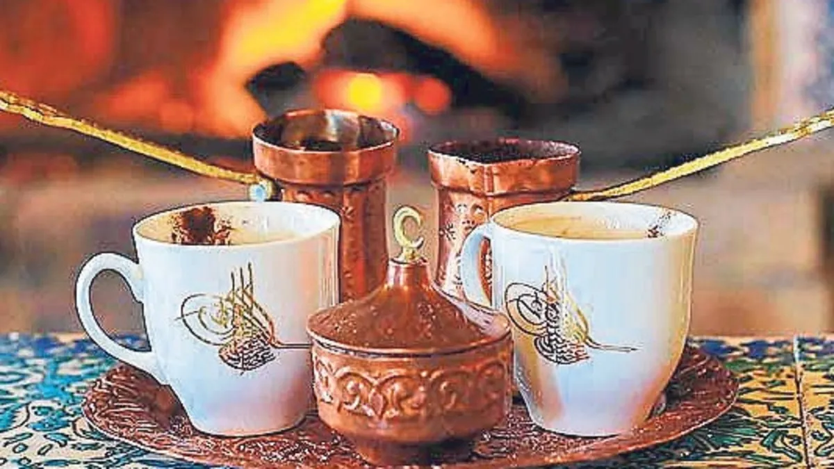 Bir fincan kahve kırk yıllık vefa! İşte Türk kahvesinin hikayesi...