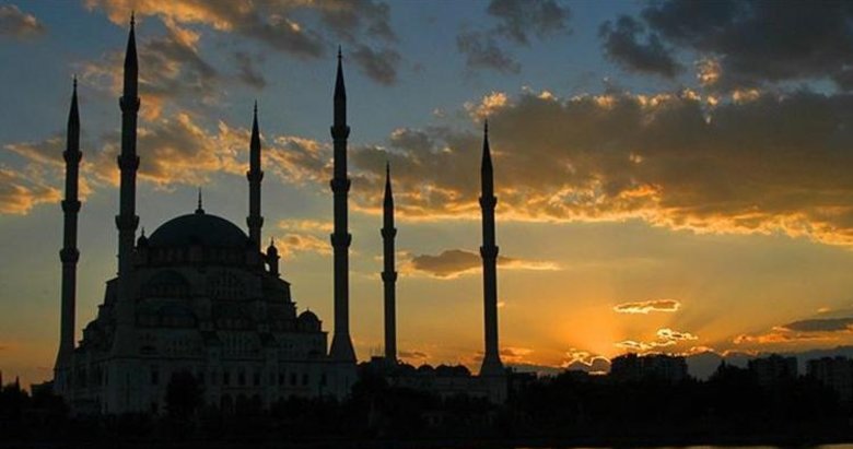 İzmir’de iftar bugün saat kaçta? İzmir iftar saati 25 Mayıs Cumartesi
