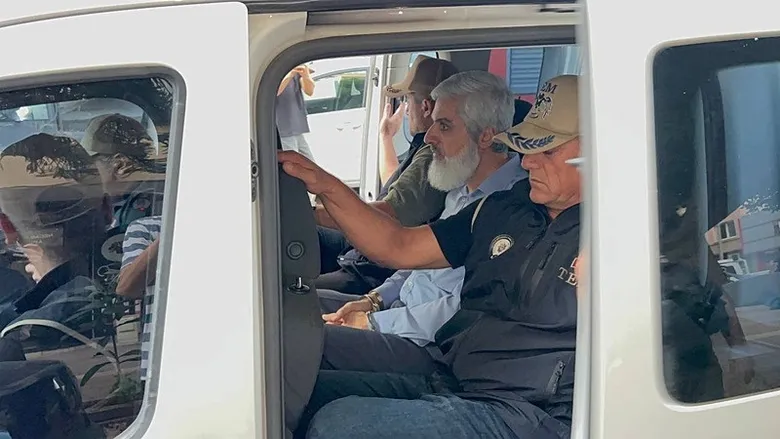 alparslan-kuytul-suc-orgutu-sorusturmasinda-yeni-gelisme-irtibat-aginda-feto-baglantilari-ortaya-cikti-1787404820062.jpeg
