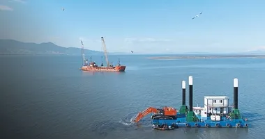 Körfez 1.5 milyon ton çamurdan temizlendi