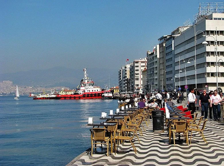 sadece-izmirliler-kullaniyor-izmir-deyince-ilk-o-kelime-akillara-geliyor-iste-o-meshur-kelimeler-1791041360062.png