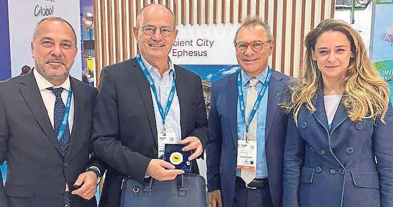 Kruvaziyerde İzmir rüzgarı