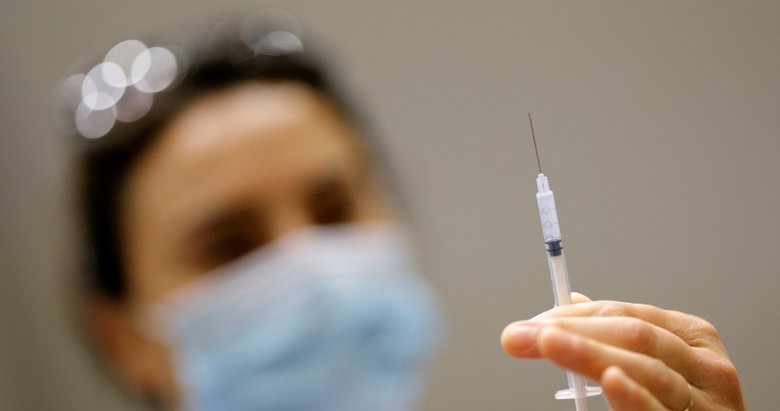 Bakan Koca duyurdu: Bugün 750 bin aşı randevusu var