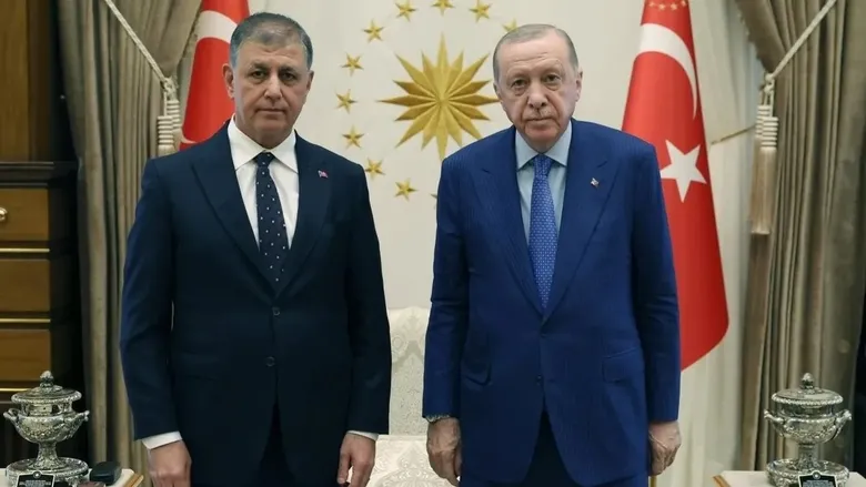 izmir-buyuksehir-belediye-baskani-cemil-tugaydan-ak-parti-iddialarini-guclendiren-yanit-1791182536641.jpeg