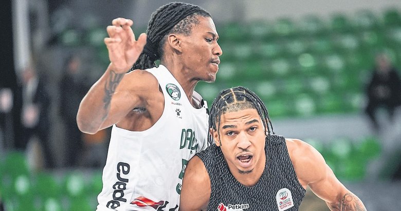 Petkimspor fena dağıldı