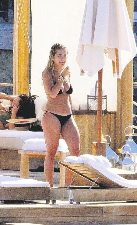 Dünyaca ünlü yıldız Rita Ora Bodrum’da görüntülendi