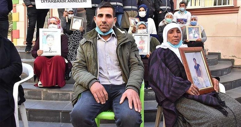 Diyarbakır’daki evlat nöbetine bir aile daha katıldı