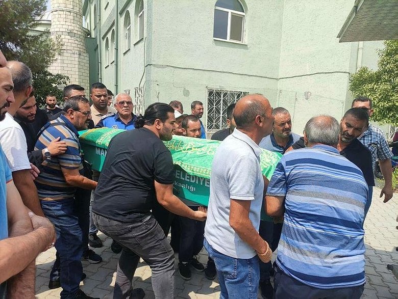 Manisa’da anne ve karnındaki bebeğe hüzünlü veda