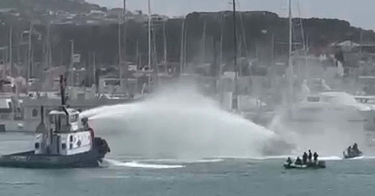 İzmir'de motoryat yangını! Soruşturma başlatıldı