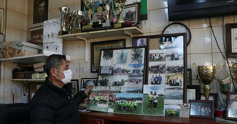 İzmir’deki depremde hayatını kaybeden futbolcu için anı köşesi oluşturuldu