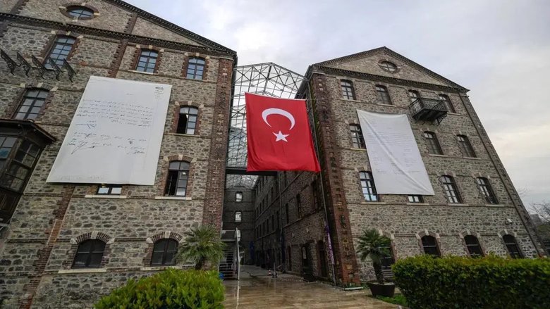 izmirdeki-meslek-fabrikasi-kutuphaneye-donusuyor-1777925031752.jpeg
