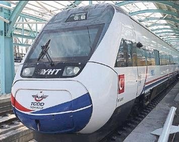 İzmir-Ankara otoyolu geliyor