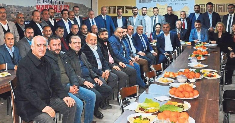 İzmir’de Mardinliler yeni yönetimle yola devam