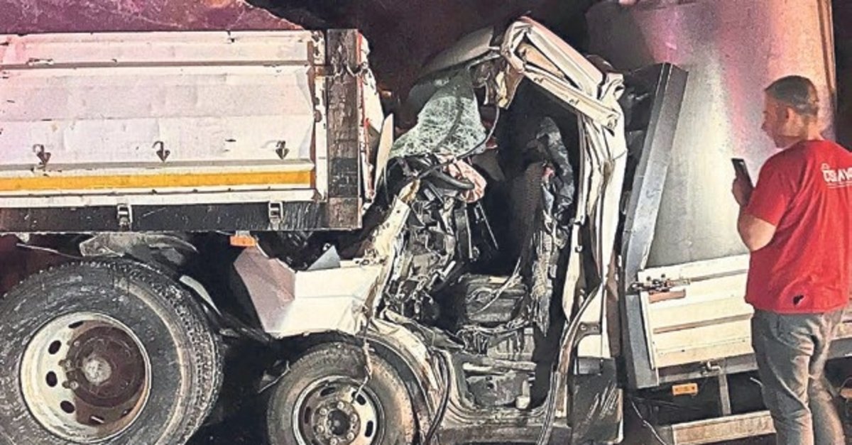 Süt toplama aracı TIR’a çarptı: 1 ölü