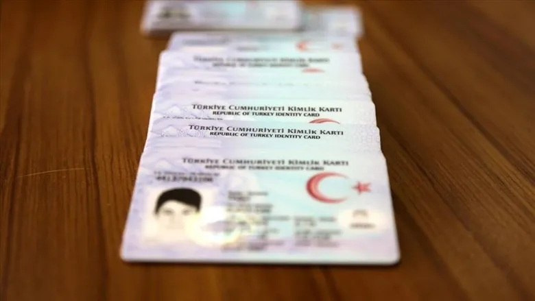 kimlik-ve-diploma-tasima-derdi-bitebilir-yeni-sistem-icin-tarih-verildi-1793192261982.jpeg