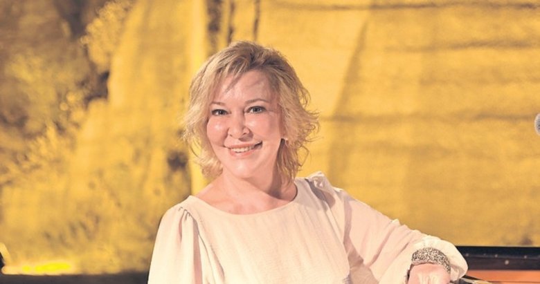 Ünlü piyanist Onay, Ege’nin İncisi’ne geliyor! Mozart ezgilerı İzmir’i büyüleyecek