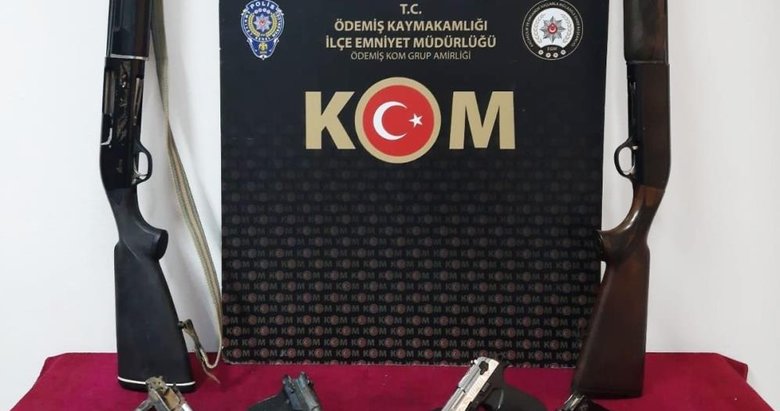 İzmir’de kuru sıkıdan tabanca yapan şahıs yakalandı