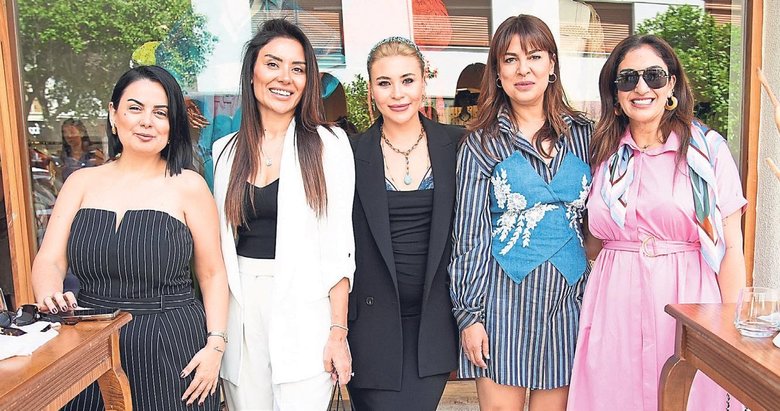 Moda tutkunlarını mağazasında ağırladı
