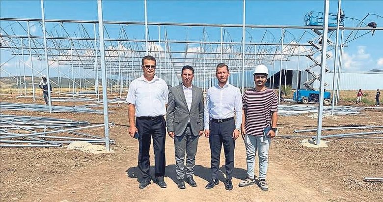 Osmaniye Organize Sanayi Bölgesi’ne muz serası kuruldu